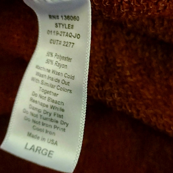 When in doubt vacation off shoulder pullover - Picture 6 of 6